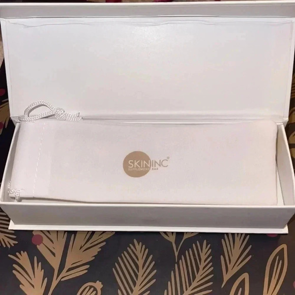 SKININC Sculpt Lift Bar 24k Gold Brand New in Box! - Picture 3 of 5
